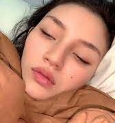 Bokep Indo Tante Fitri Sang Predator Brondong - video trending Indo - GindirViral