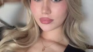 Video Iclik – Anak Kuliah Fakultas Kedokteran HD - gambar viral panas - GindirViral